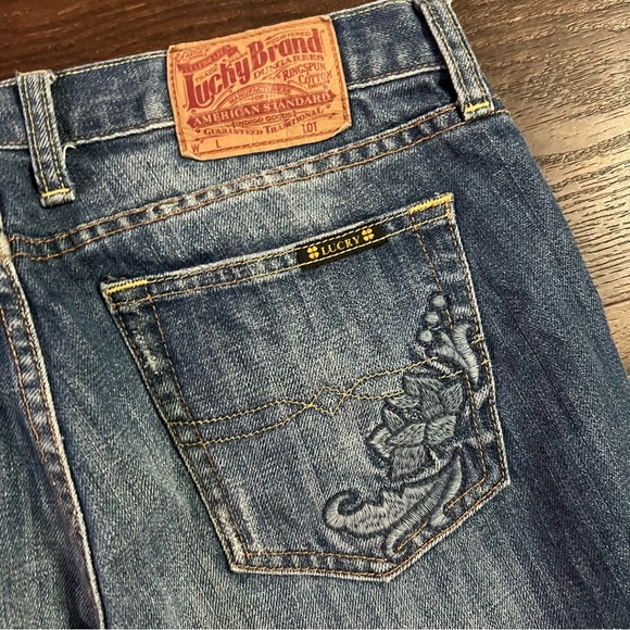 Lucky Brand Sweet 'N Low Denim Bermuda Shorts 5-Pocket Style Women's Sz 6/28 - Picture 7 of 7